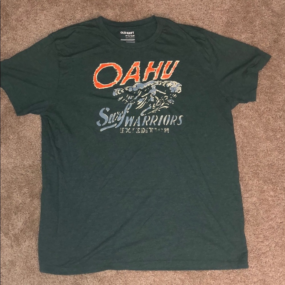 Old navy T-shirt